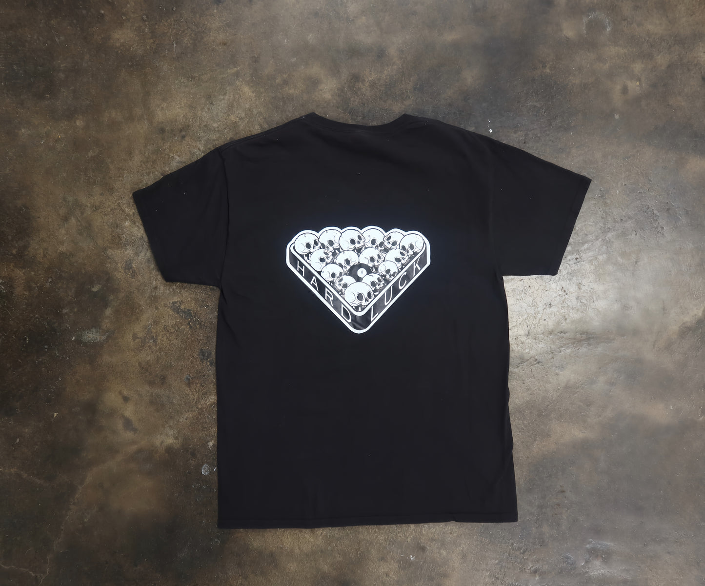 Sunken 8 Tee